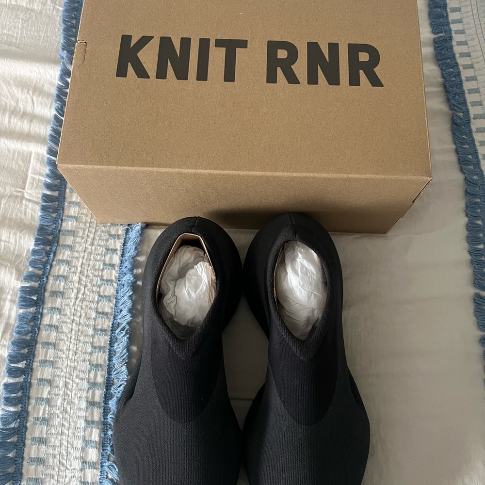 Yeezy Knit RNR - Picture 6 of 6